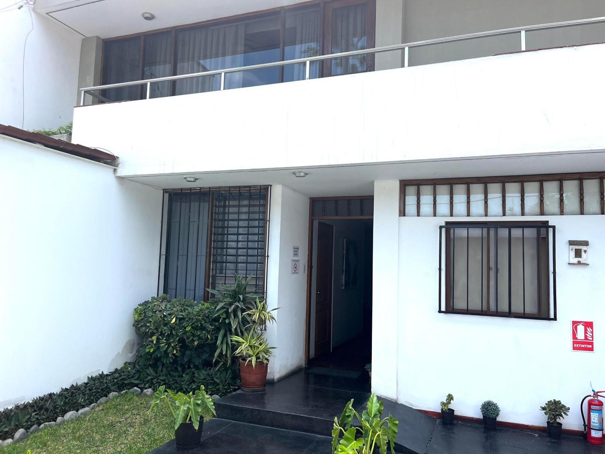Lima Mini Aparts Monterrico - Cerca Embajada Eeuu Exterior foto
